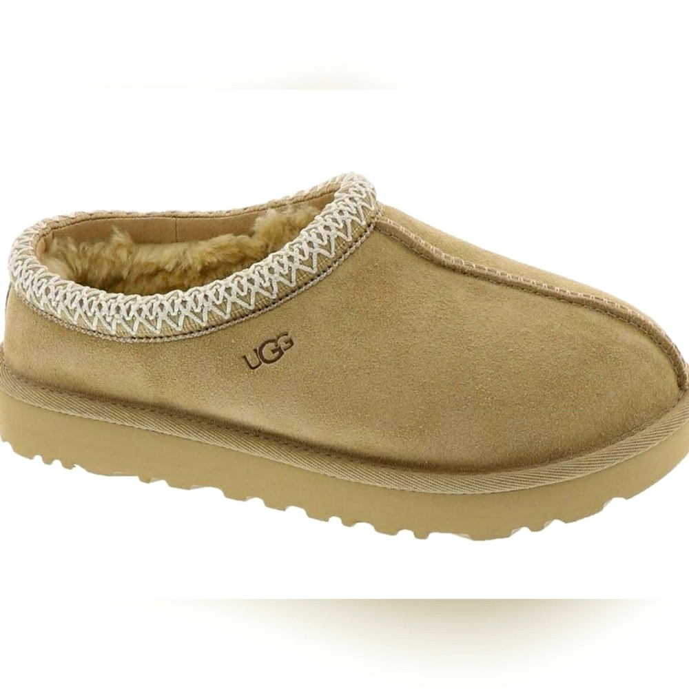 UGG Tasman slipper, size 6, new